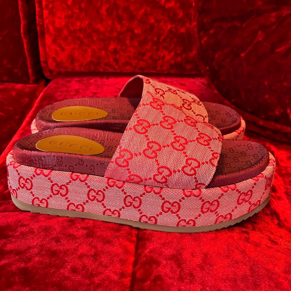 Brand new Gucci slides